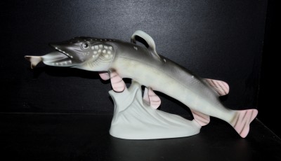 Porcelánová štika, 50cm.