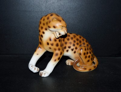Porcelánová soška Leopard 824 pastel